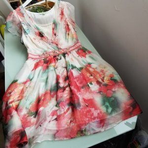 Ladies color sleeveless slim dress